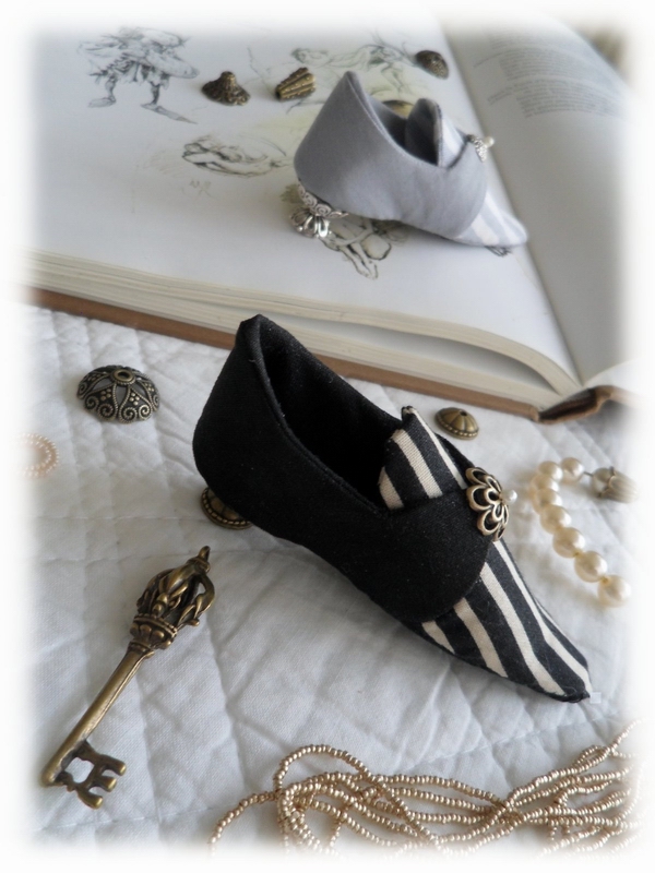 Petits Souliers de Lutins II